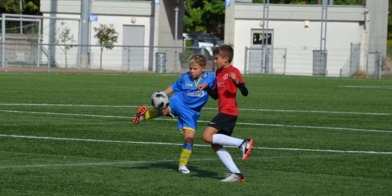 Warszawska Akademia Piłki Nożnej wygrywa z Legią