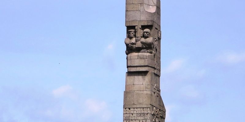 MIIWŚ ekshumowało szczątki majora Sucharskiego – nowy cmentarz na Westerplatte w 2022 roku