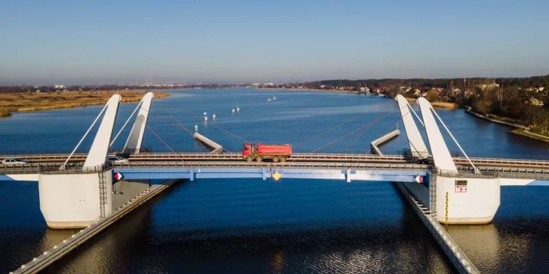 Sezon letni zwodzeń mostu w Sobieszewie rozpocznie się 30 kwietnia