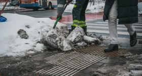 Rekordowa zima w Gdyni. Koszty przekroczyły 10,7 mln zł, zużyto blisko 6,5 tys. ton soli