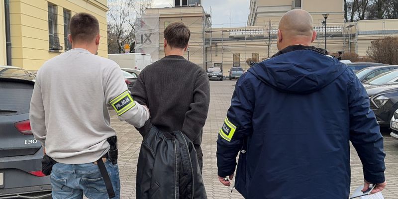 Czwórka oszustów zatrzymana na gorącym uczynku - wyłudzili blisko 130 tysięcy złotych