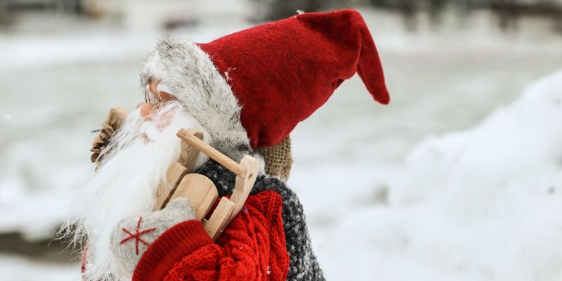 Mikołajkowa linia tramwajowa znów na torach - kiedy zabytkowe wagony pojadą przez  stolicę?