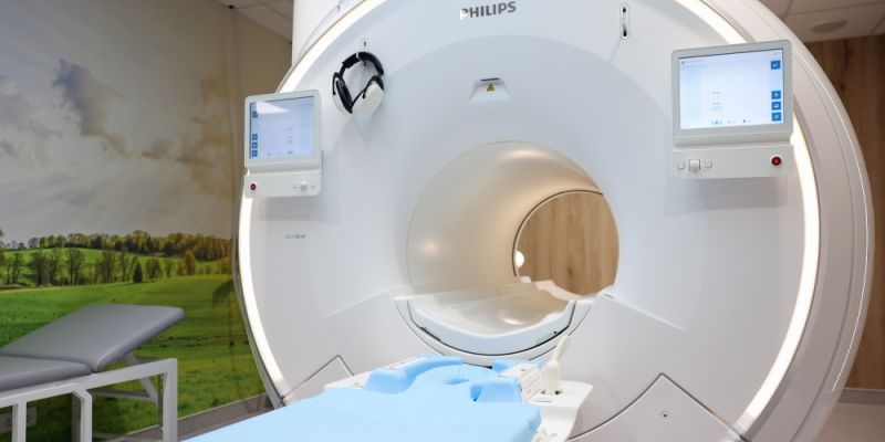 Szpital Praski z nowoczesnym rezonansem