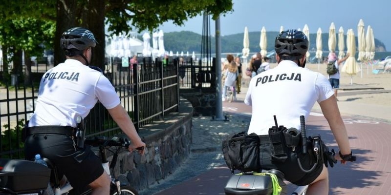 Wkrótce wakacje – policjanci na rowerach i wywiadowcy już w akcji
