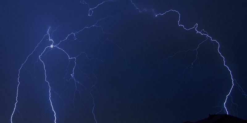 Uwaga, nadchodzi burza. Ostrzeżenie drugiego stopnia dla Gdańska i regionu