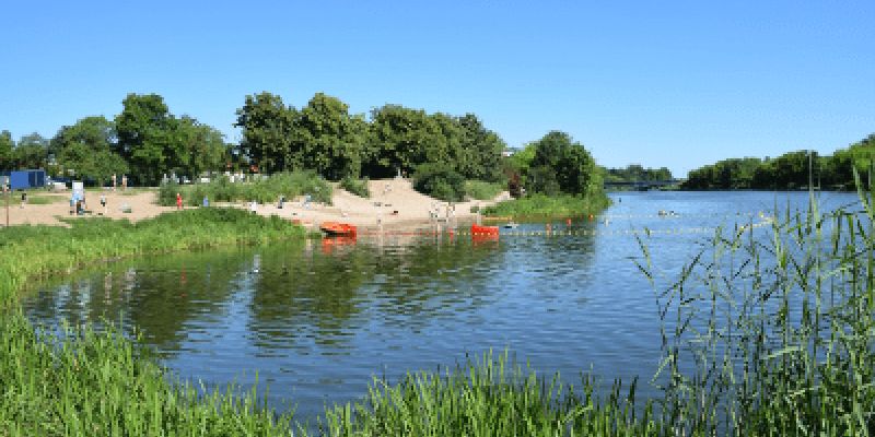 Kąpiel w Jeziorku Czerniakowskim wstrzymana