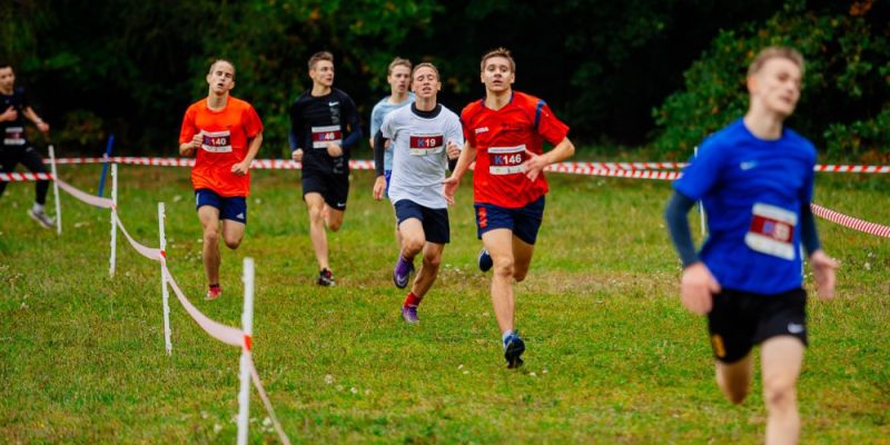 BIELAŃSKA MŁODZIEŻ NAJLEPSZA W SPORCIE SZKOLNYM