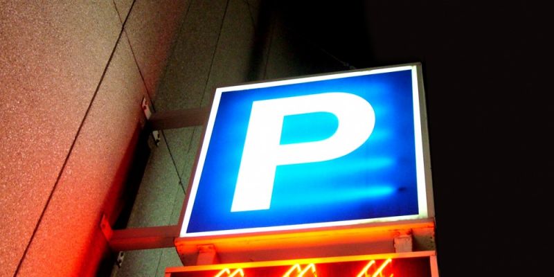 Czy kierowcy powinni płacić za parkowanie w sobotę? Zdaniem prokuratury nie
