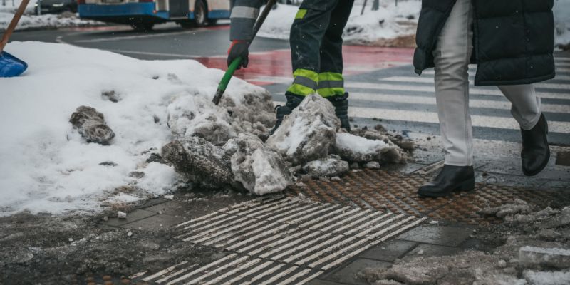 Rekordowa zima w Gdyni. Koszty przekroczyły 10,7 mln zł, zużyto blisko 6,5 tys. ton soli