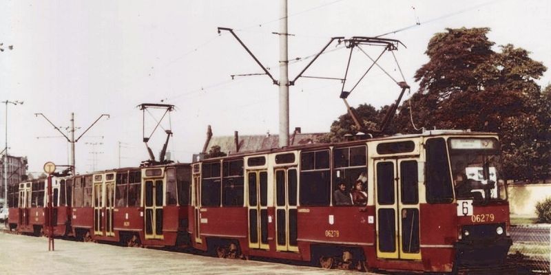 Święto Wolności i Solidarności - powrót do roku 1989 tramwajem Konstal 105Na