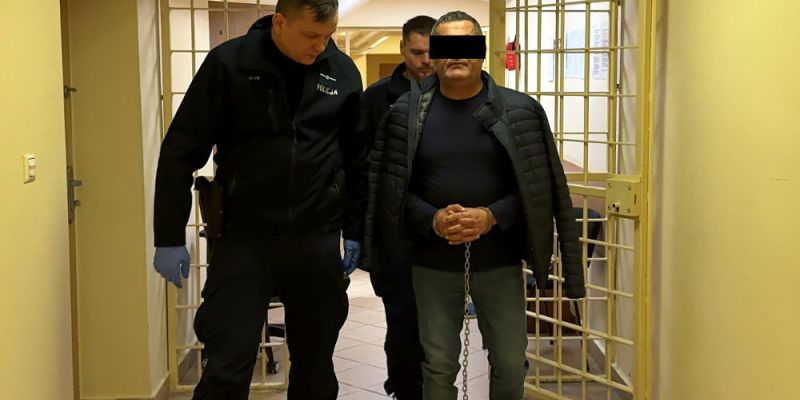 Kryminalni ujęli członka tureckiej mafii przed restauracją na Żurawskiej