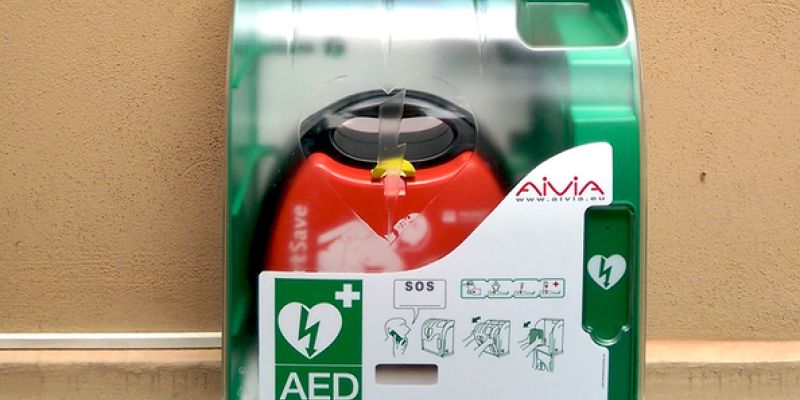 Defibrylator AED na każdym kąpielisku w Gdyni