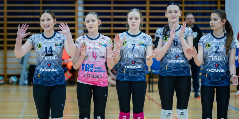 Siatkarki z Nadarzyna niepokonane!