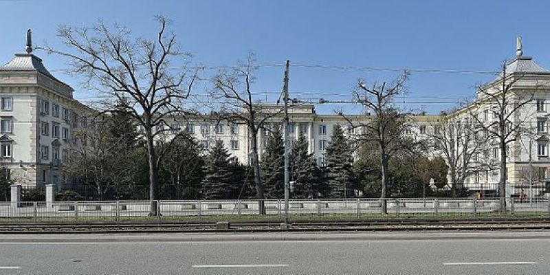 Wystrzał granatnika na komendzie. Jest akt oskarżenia wobec byłego Komendanta Głównego Policji