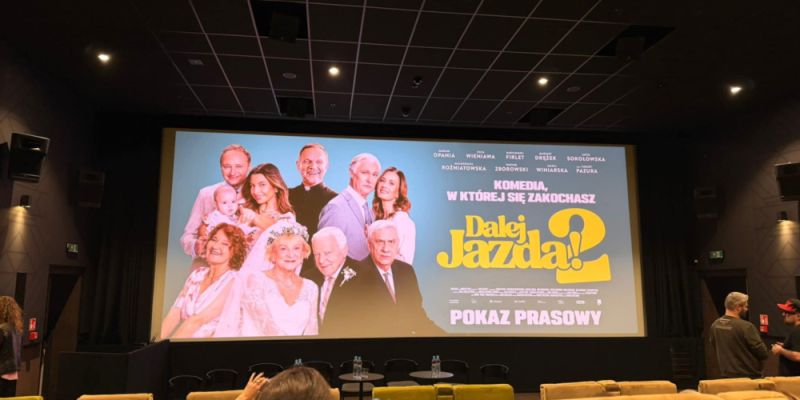 [Recenzja] Film, który poruszy serca wszystkich pokoleń – „Dalej Jazda 2”