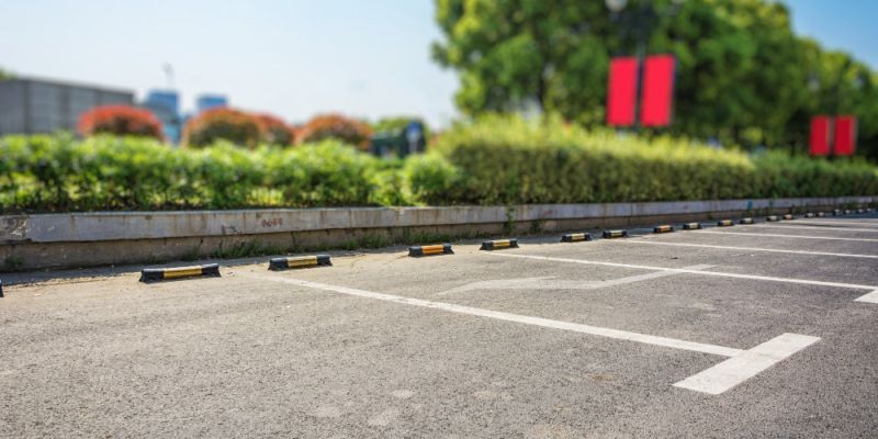 Płatne parkowanie na parkingu przed kolejnym urzędem