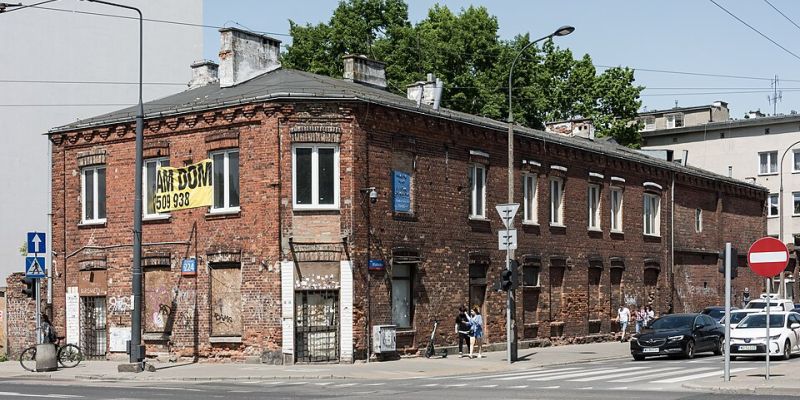 Wandale zniszczyli piekarnię Reichtera