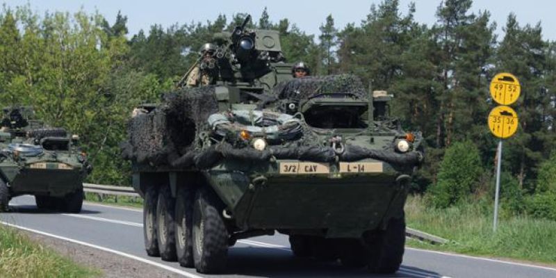 Kolumny pojazdów wojskowych na drogach. Co się dzieje?
