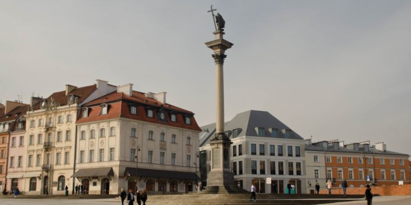 Reklama w stolicy, która działa – jak skutecznie promować się w Warszawie?