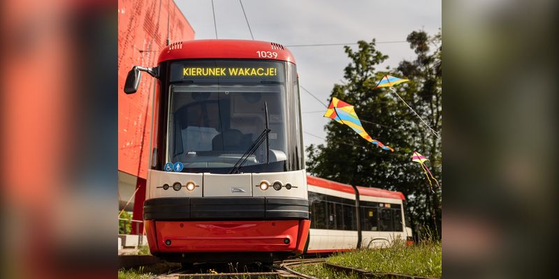 Gdańskie autobusy i tramwaje będą świętowały wakacje