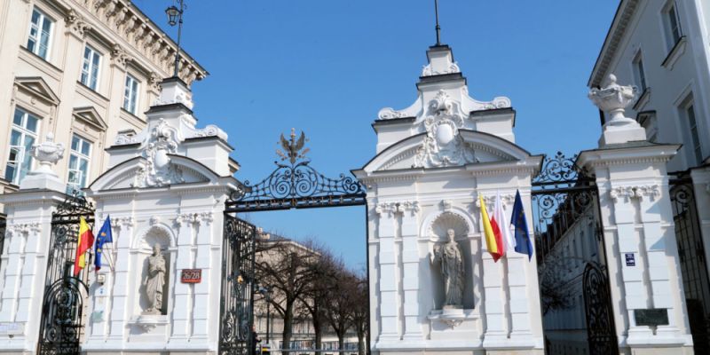 Atak hakerski na Uniwersytet Warszawski. Dane ludzi w darknecie