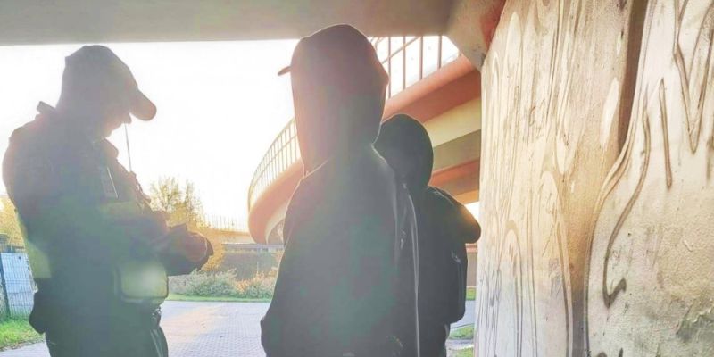 Para zniszczyła przejście podziemne na Woli