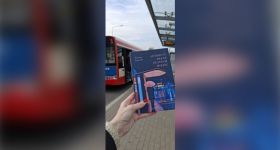 „Autobusy pełne pustych miejsc” oraz pełne książek